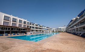 Appartement Pied Dans L'Eau Avec Piscine